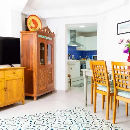 Feriehus Vilamurada • Terraza Con Vistas Al Casco Antiguo